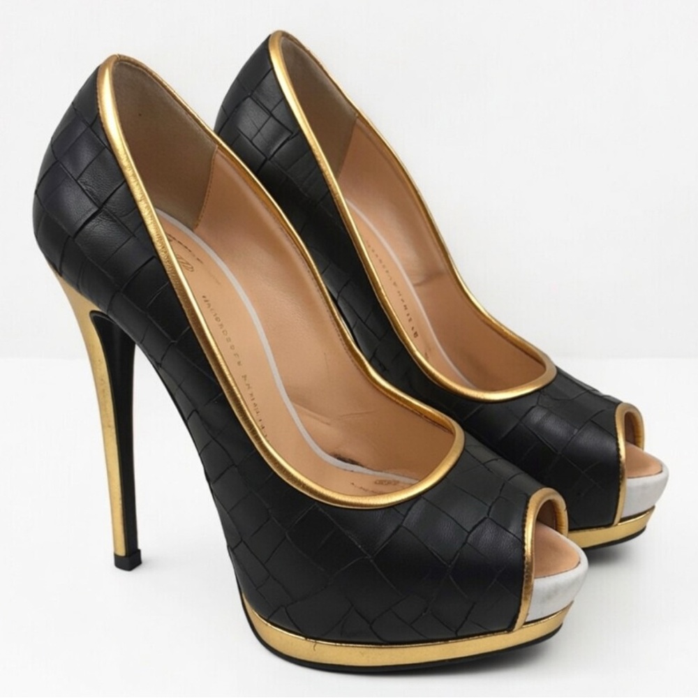 Guiseppe Zanotti Black/Gold Croc Embossed Leather Heels 38.5 8.5 $895